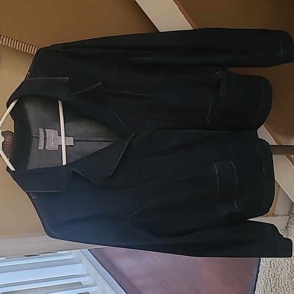 Jean jacket - Picture 1 of 5